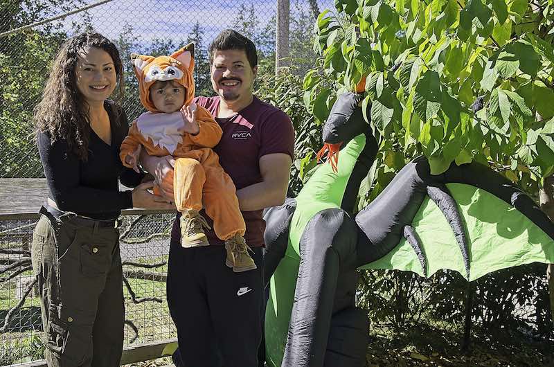 Sip & Stroll through the Brandywine Zoo and visit with the animals at our family-friendly happy hour event.